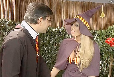 Darling Stare – A Harry Potter Sexy Parody