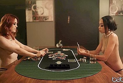 Hold Em Or Fold Em 1 – Alexis Tae