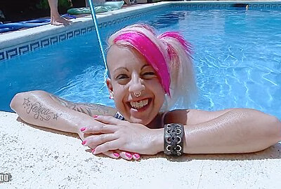 Jesyka Diamond Underwater Sex In The Pool And Lazy Fucking On The Couch