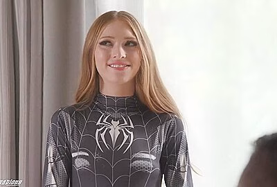 Myra Moans – The Spider Cosplay Girl