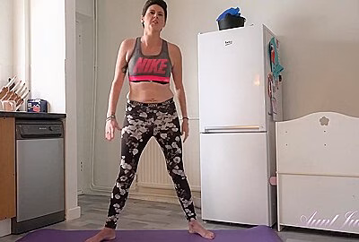 Judys – Working Out With Petite Milf Scarlet